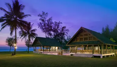 Le Menara Beachfront Villa & Resort