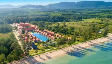 Le Menara Beachfront Villa & Resort
