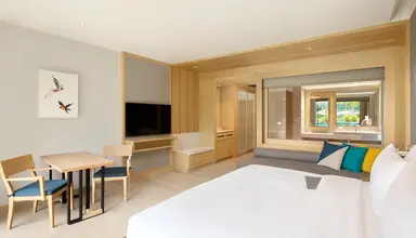 Le Meridien Khao Lak Resort