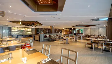 Le Meridien Khao Lak Resort