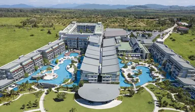 Le Meridien Khao Lak Resort