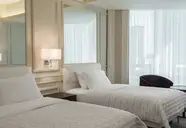 Le Meridien Mina Seyahi Beach Resort