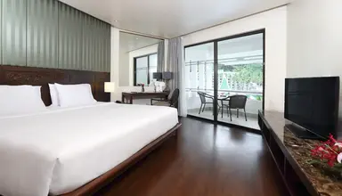 Le Meridien Phuket Beach Resort