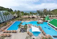 Le Meridien Phuket Beach Resort