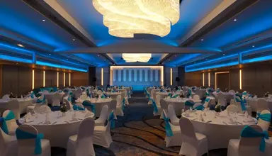 Le Meridien Phuket Beach Resort