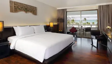 Le Meridien Phuket Beach Resort