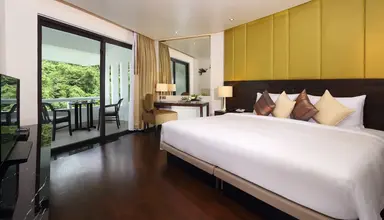 Le Meridien Phuket Beach Resort