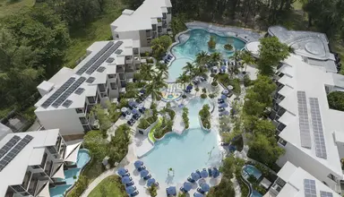 Le Méridien Phuket Mai Khao Beach Resort