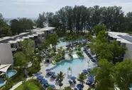 Le Méridien Phuket Mai Khao Beach Resort
