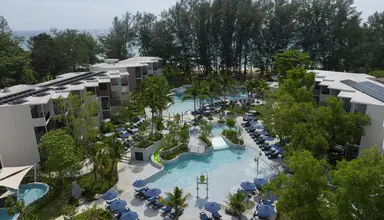 Le Méridien Phuket Mai Khao Beach Resort
