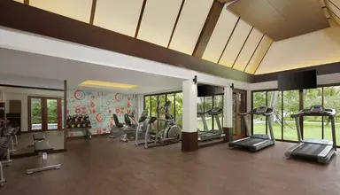 Le Méridien Phuket Mai Khao Beach Resort