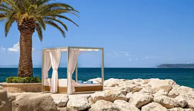 Le Meridien (Podstrana)