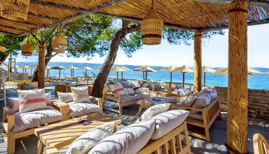 Le Meridien (Podstrana)