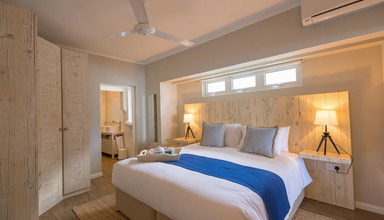 Le Nautique Luxury Beachfront