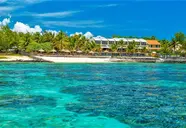 Le Peninsula Bay Beach Resort