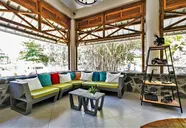 Le Peninsula Bay Beach Resort
