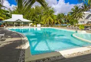Le Peninsula Bay Beach Resort