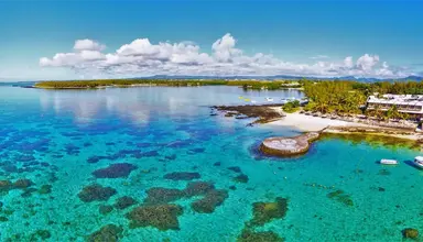 Le Peninsula Bay Beach Resort
