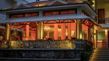 Le Peninsula Bay Beach Resort