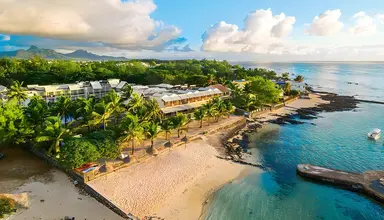 Le Peninsula Bay Beach Resort