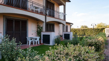 Le Querce Village