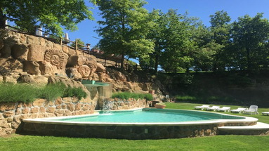 Le Querce Village