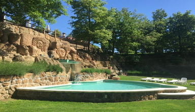 Le Querce Village