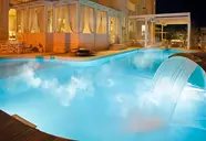 Le Rose Suite