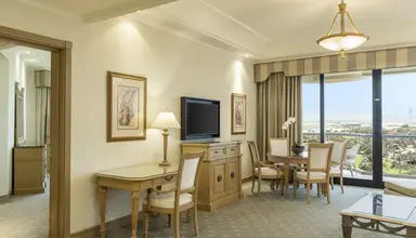 Le Royal Meridien Beach Resort