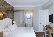 Legacy Gastro Suites