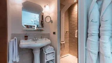 Legacy Gastro Suites