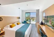 Leonardo Crystal Cove by the Sea