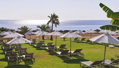 Leonardo Crystal Cove by the Sea