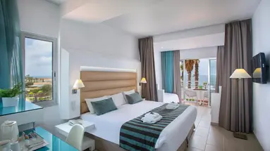 Leonardo Cypria Bay 