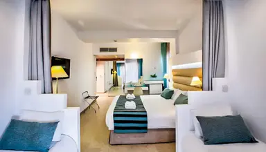 Leonardo Cypria Bay