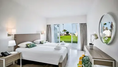 Leonardo Laura Beach & Splash Resort