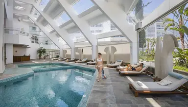 Leonardo Plaza Cypria Maris Beach Hotel & Spa