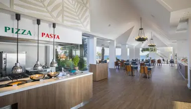 Leonardo Plaza Cypria Maris Beach Hotel & Spa