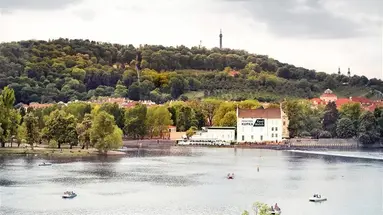 Leonardo (Praga)
