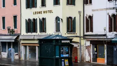 Leone