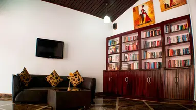 Leoney Resort