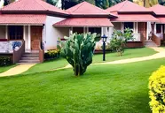 Leoney Resort