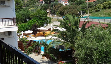 Leonidas Apartments