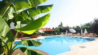 Leonidas Apartments