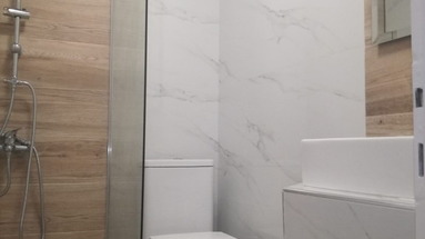 Leonidas Apartments