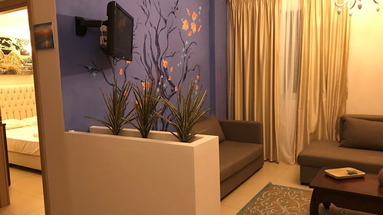 Leonidas Apartments