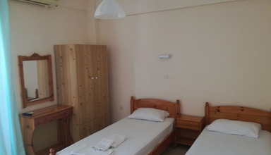 Leonidas Apartments