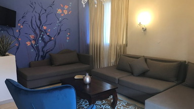 Leonidas Apartments