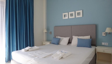 Leonidas Apartments