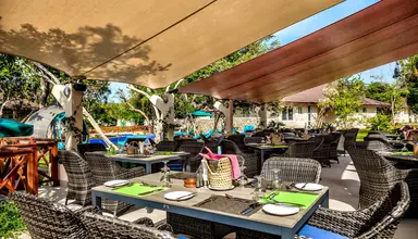 Leopard Beach Resort